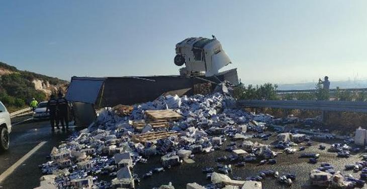 Yer: Bursa! 25 ton enerji içeceğini yoldan topladılar