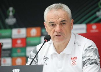 Pendikspor’da Fatih Tekke’den sonra Rıza Çalımbay da olmadı