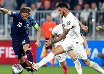 Fenerbahçe’de Samet Akaydın hazır kıta!