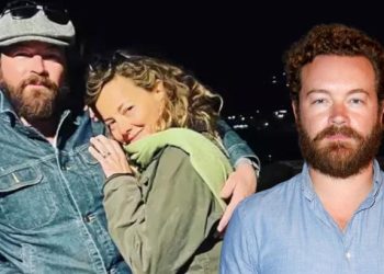 30 yıl hapis cezası alan Danny Masterson’ı eşi boşayıp, kızının velayetini aldı!